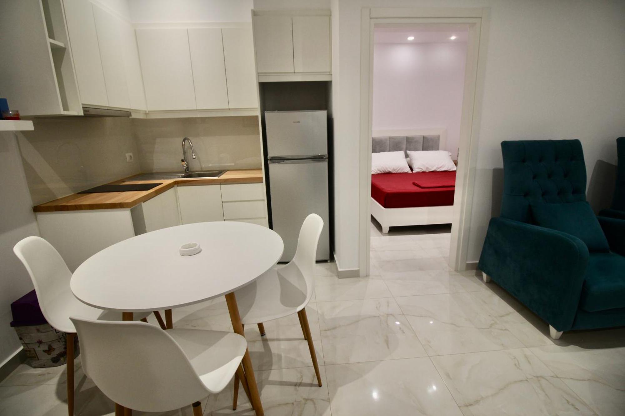 Sela Apartments Sarandë Exterior foto
